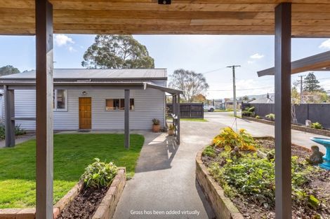 Photo of property in 55 Moeraki Road, Maoribank, Upper Hutt, 5018