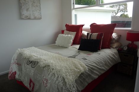 Photo of property in 14 Ferndown Avenue, Papatoetoe, Auckland, 2025