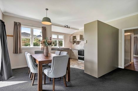 Photo of property in 33 Baring Terrace, Strandon, New Plymouth, 4312