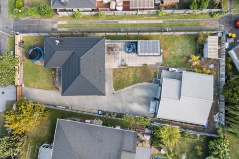 Photo of property in 7 Cornwall Street, Te Atatu South, Auckland, 0610