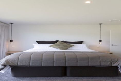 Photo of property in 50 Kings Drive, Wanaka, 9305