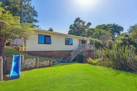 Photo of property in 6 Nielsen Place, Massey, Auckland, 0614