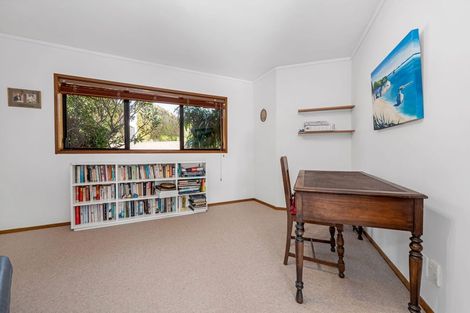 Photo of property in 16 Tainui Road, Cockle Bay, Auckland, 2014
