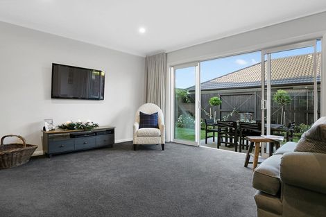 Photo of property in 8 Richards Street, Cambridge, 3434