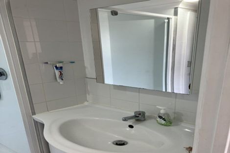 Photo of property in 13h/18 Ronwood Avenue, Manukau, Auckland, 2104