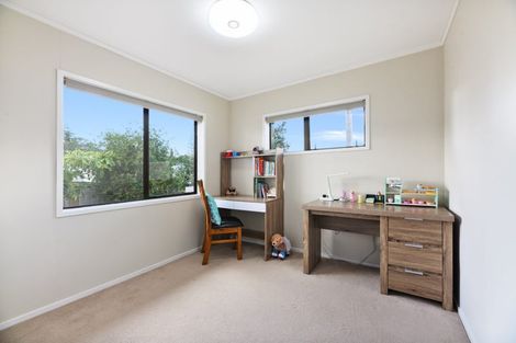 Photo of property in 1/294 Great North Road, Henderson, Auckland, 0612
