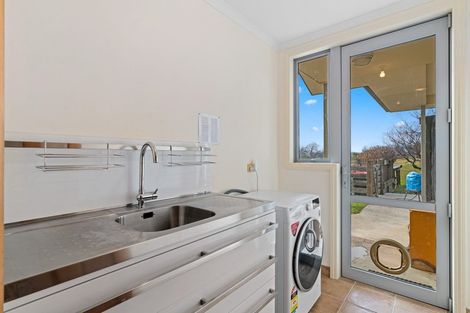 Photo of property in 1 Hollyhock Lane, Wanaka, 9305