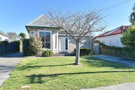 Photo of property in 137 Geraldine Street, Edgeware, Christchurch, 8013