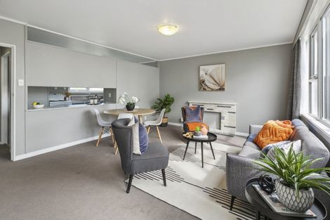 Photo of property in 55u6 Apu Crescent, Lyall Bay, Wellington, 6022