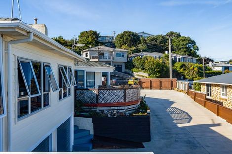 Photo of property in 17 Mount View Place, Spotswood, New Plymouth, 4310