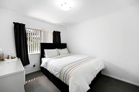 Photo of property in 56 Farnborough Drive, Grandview Heights, Hamilton, 3200