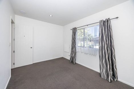 Photo of property in 15 Te Ironui Place, Huntington, Hamilton, 3210