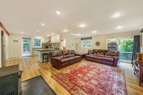 Photo of property in 42 Korokoro Road, Korokoro, Lower Hutt, 5012