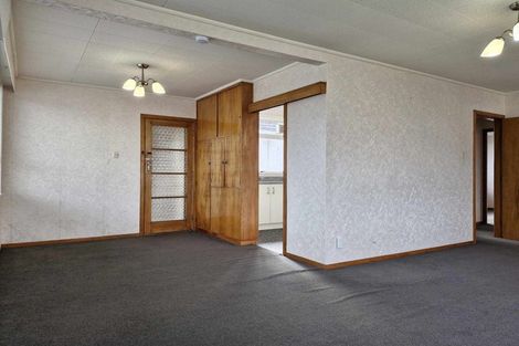 Photo of property in 1/378 Devon Street East, Strandon, New Plymouth, 4312