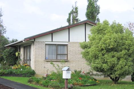 Photo of property in 103 Rosario Crescent, Red Beach, 0932