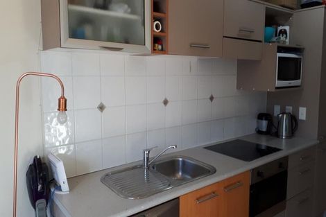 Photo of property in Atrium Towers, 7j/154 The Terrace, Wellington Central, Wellington, 6011