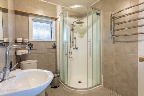 Photo of property in 21 Vogel Street, Woodville, 4920