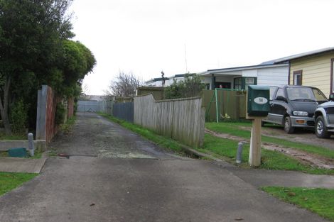 Photo of property in 14 Perrin Place, Kelvin Grove, Palmerston North, 4414