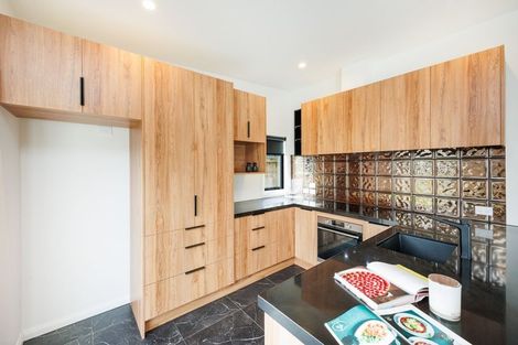 Photo of property in 99b Linton Street, West End, Palmerston North, 4410
