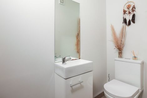 Photo of property in 39u2 Norton Road, Frankton, Hamilton, 3204