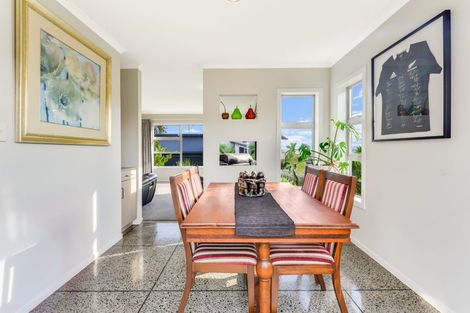 Photo of property in 7 Greenfield Drive, Western Heights, Hamilton, 3200