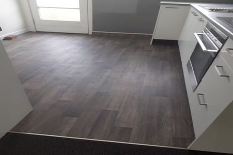 Photo of property in 5 Whiteley Street, Moturoa, New Plymouth, 4310