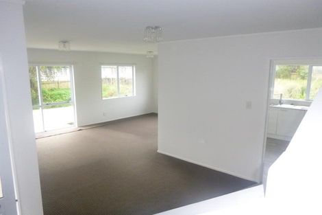 Photo of property in 30 Forest Hill Road, Henderson, Auckland, 0612