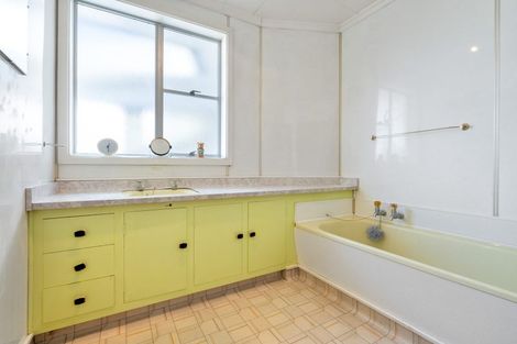 Photo of property in 97 Easther Crescent, Kew, Dunedin, 9012