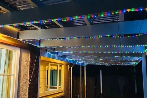 Photo of property in 1/8 Golf Road, New Lynn, Auckland, 0600