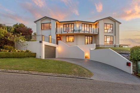 Photo of property in 2 Blencathra Place, Westmorland, Christchurch, 8025