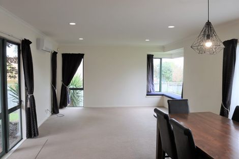 Photo of property in 4 Molyneux Place, Welcome Bay, Tauranga, 3112