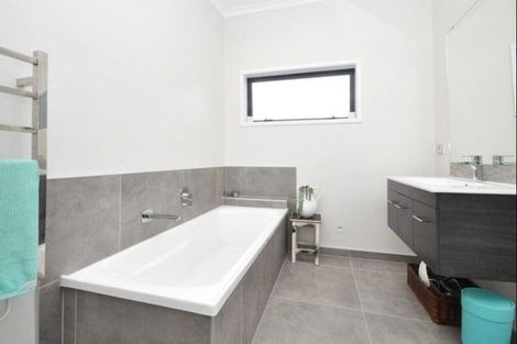 Photo of property in 168 Hobsonville Point Road, Hobsonville, Auckland, 0616