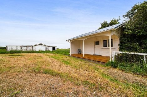 Photo of property in 242 Turuturu Road, Hawera, 4674