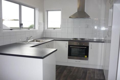 Photo of property in 4 Aden Place, Clendon Park, Auckland, 2103