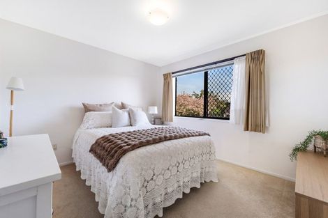 Photo of property in 2/42 Cromdale Avenue, Highland Park, Auckland, 2010
