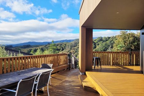 Photo of property in 47 Seymour Grove, Kingsley Heights, Upper Hutt, 5018