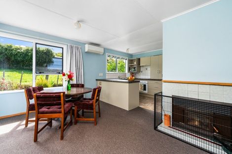 Photo of property in 6 Waugh Street, Kimbolton, 4777