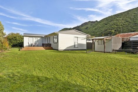 Photo of property in 41b Larchmont Grove, Totara Park, Upper Hutt, 5018