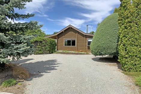 Photo of property in 21 Meadowstone Drive, Wanaka, 9305