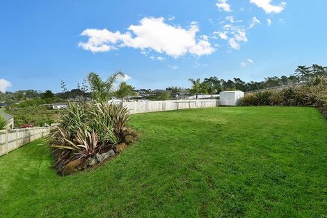 Photo of property in 76 Solan Drive, Waimauku, 0812