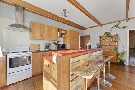 Photo of property in 12 Cordelia Street, Stratford, 4332