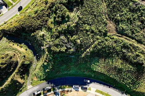 Photo of property in 19 Oakum Road, Whitby, Porirua, 5024