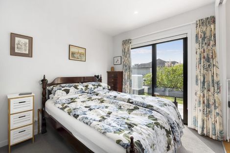 Photo of property in Frank Sargeson Apts, 4/80g Anzac Street, Takapuna, Auckland, 0622