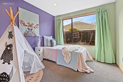 Photo of property in 8 Kedleston Drive, Avonhead, Christchurch, 8042