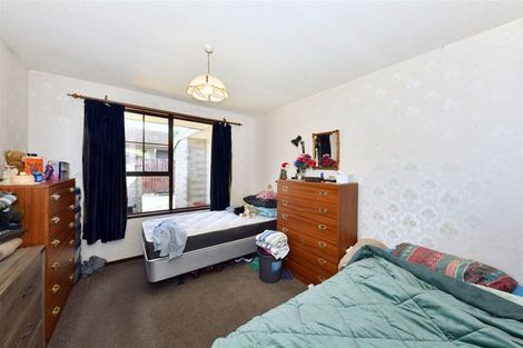 Photo of property in 37 Karnak Crescent, Russley, Christchurch, 8042