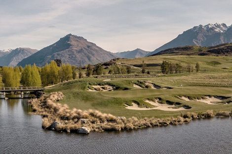 Photo of property in 15 Mckinlay Lane, Jacks Point, 9371