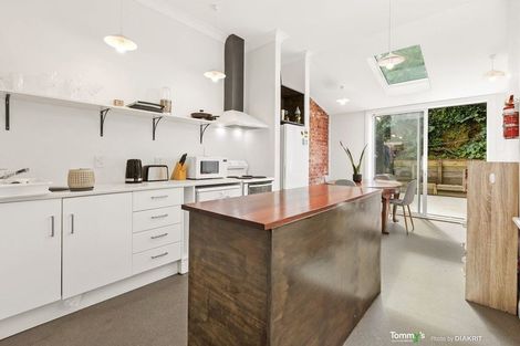 Photo of property in 23 Elizabeth Street, Mount Victoria, Wellington, 6011