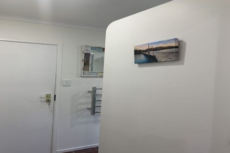 Photo of property in 74 Alexander Street, Cockle Bay, Auckland, 2014
