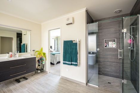 Photo of property in 12 Rehua Place, Waiwhakaiho, New Plymouth, 4312
