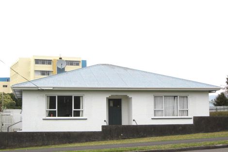 Photo of property in 77 Lorna Street, Lynmouth, New Plymouth, 4310